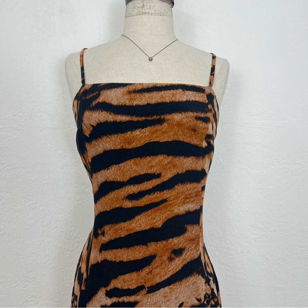 REVOLVE BEACH RIOT Gia Dress in Tiger sz Md - Picture 5 of 12